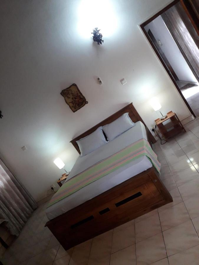 Ceylon Travel And Stay Lodge باتارامولا المظهر الخارجي الصورة