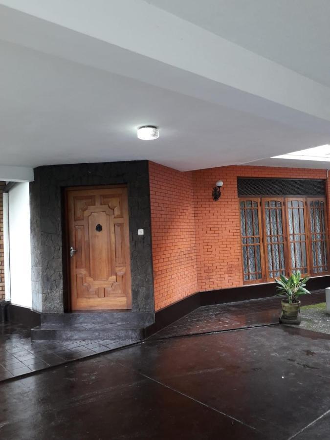 Ceylon Travel And Stay Lodge باتارامولا المظهر الخارجي الصورة